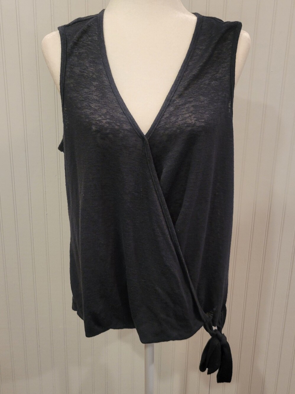 Size Lg Bobeau Dark Green Sleeveless Wrap Tank with Side Tie. Worn Twice.